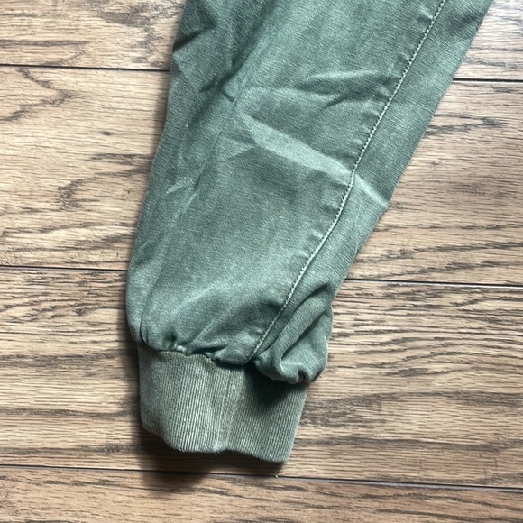 ARITIZIA CARGO PANTS - Picture 3 of 3